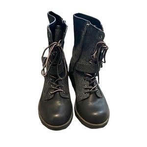 Women’s Levi’s Marine Combat Leather and Fabric Boots Size 8
